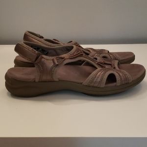 🚨CLOSET CLOSING🚨 PRICE DROPPED ⬇️ ITEMS MUST GO!